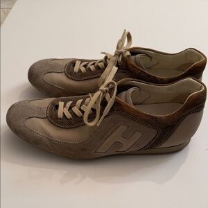 Hogan Men's Taupe and Brown Sneakers